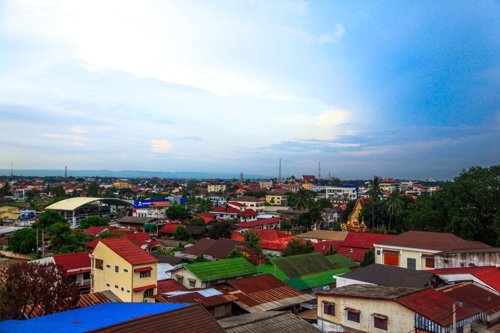 Douangchan Plaza Hotel Vientiane Dış mekan fotoğraf